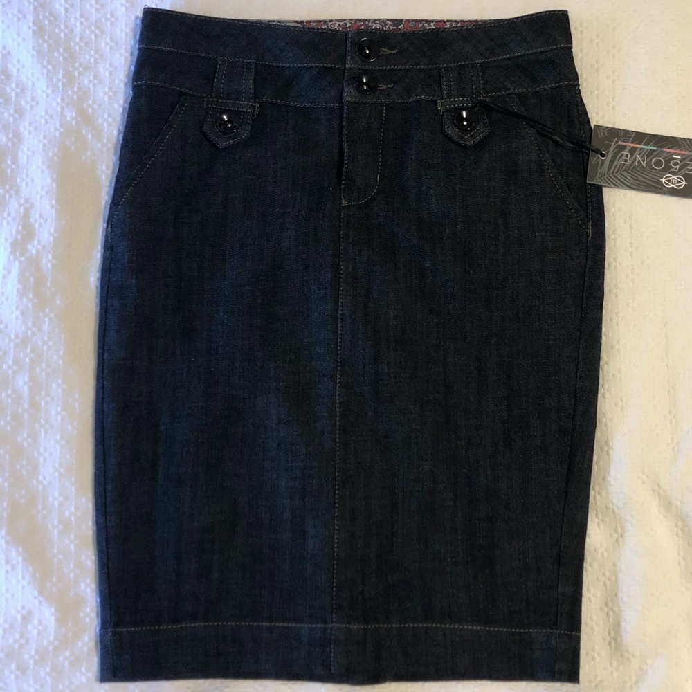 One 5 One Denim Skirt (Size Small)